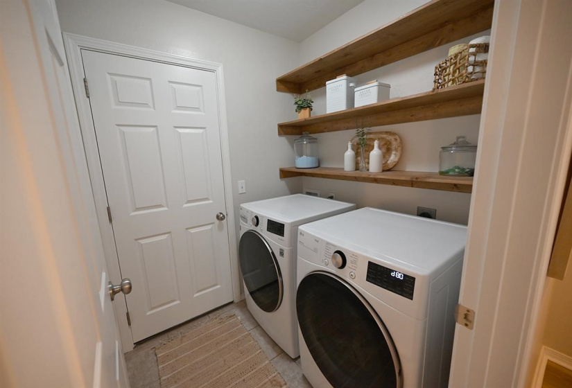 3 Bedrooms Bedrooms, 0 ,2 BathroomsBathrooms,Residential,Single Family,Aggie,1,133795