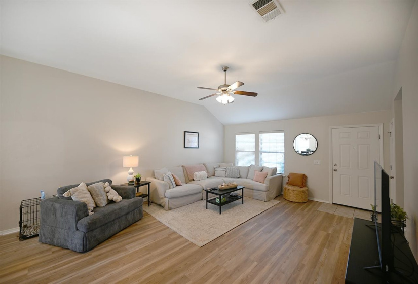 3 Bedrooms Bedrooms, 0 ,2 BathroomsBathrooms,Residential,Single Family,Aggie,1,133795