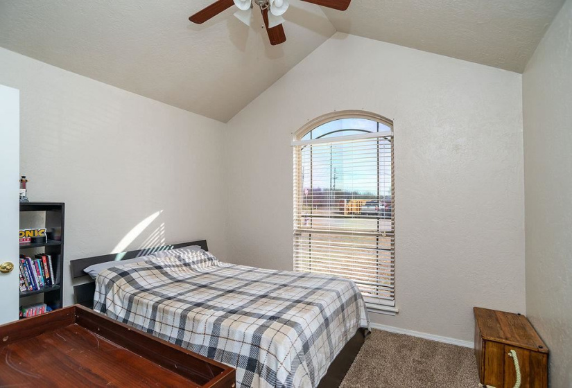 3 Bedrooms Bedrooms, 0 ,2 BathroomsBathrooms,Residential,Single Family,Emma,1,133800