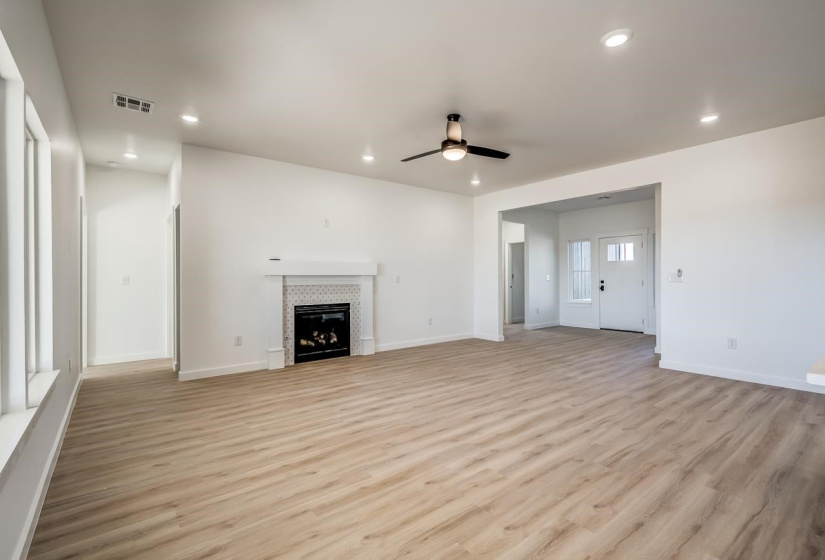 4 Bedrooms Bedrooms, 0 ,3 BathroomsBathrooms,Residential,Single Family,Bison,1,133805