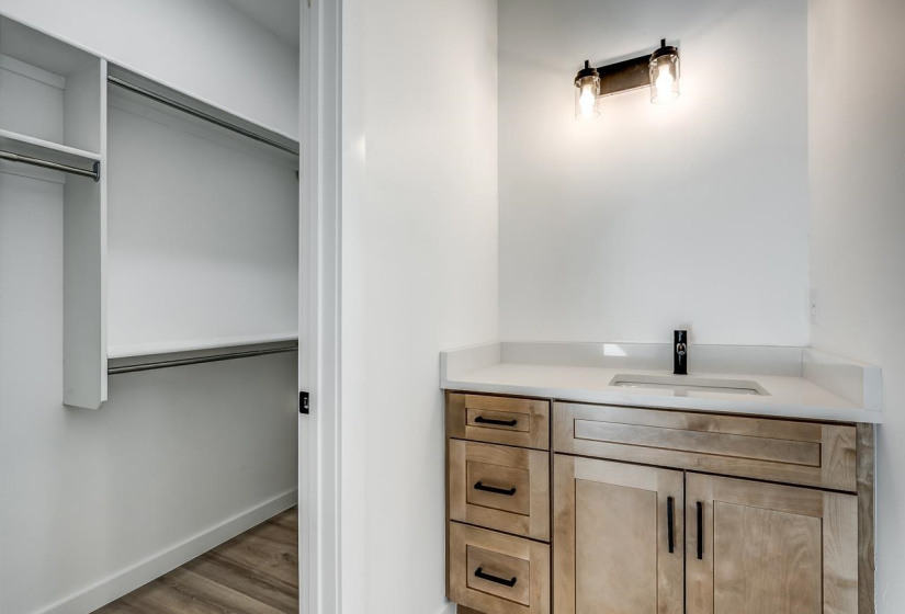 4 Bedrooms Bedrooms, 0 ,3 BathroomsBathrooms,Residential,Single Family,Bison,1,133805