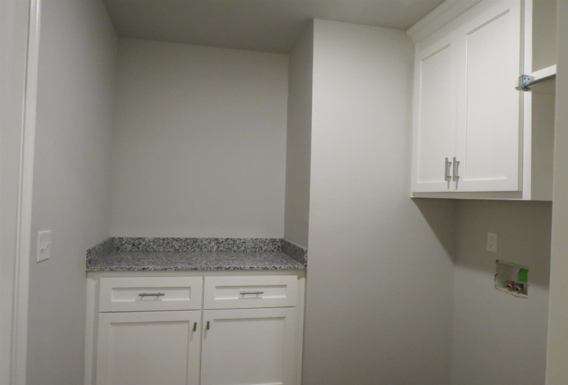 3 Bedrooms Bedrooms, 0 ,2 BathroomsBathrooms,Residential,Single Family,Kinder Wells,1,133808