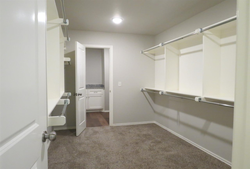 3 Bedrooms Bedrooms, 0 ,2 BathroomsBathrooms,Residential,Single Family,Kinder Wells,1,133808