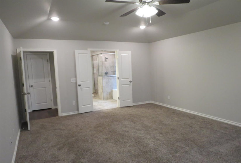 3 Bedrooms Bedrooms, 0 ,2 BathroomsBathrooms,Residential,Single Family,Kinder Wells,1,133808