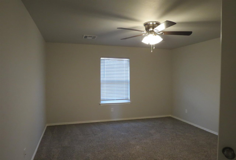 3 Bedrooms Bedrooms, 0 ,2 BathroomsBathrooms,Residential,Single Family,Kinder Wells,1,133808