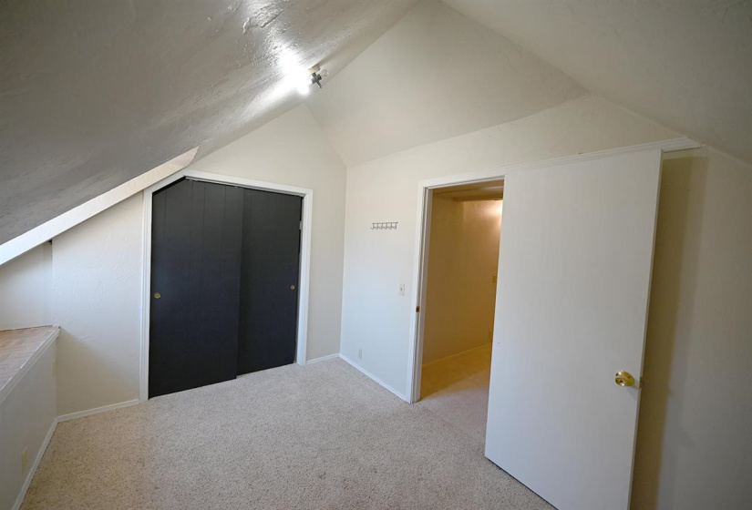 4 Bedrooms Bedrooms, 0 ,2 BathroomsBathrooms,Residential,Single Family,Lowry,1.5,133815