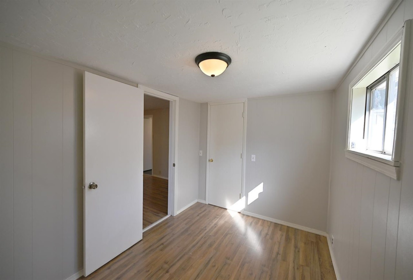 4 Bedrooms Bedrooms, 0 ,2 BathroomsBathrooms,Residential,Single Family,Lowry,1.5,133815