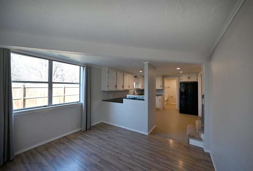 4 Bedrooms Bedrooms, 0 ,2 BathroomsBathrooms,Residential,Single Family,Lowry,1.5,133815