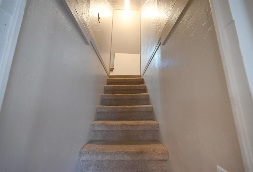 4 Bedrooms Bedrooms, 0 ,2 BathroomsBathrooms,Residential,Single Family,Lowry,1.5,133815