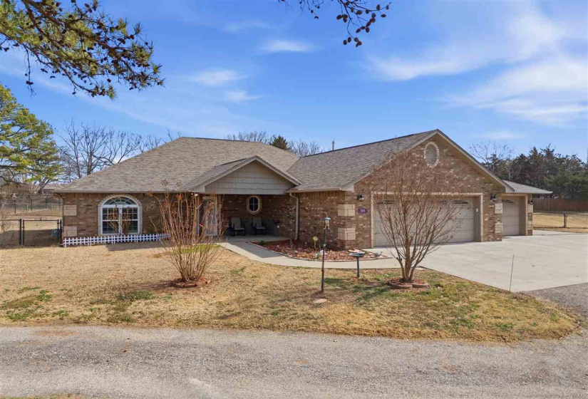 3 Bedrooms Bedrooms, 0 ,2 BathroomsBathrooms,Residential,Single Family,Buckingham,1,133819