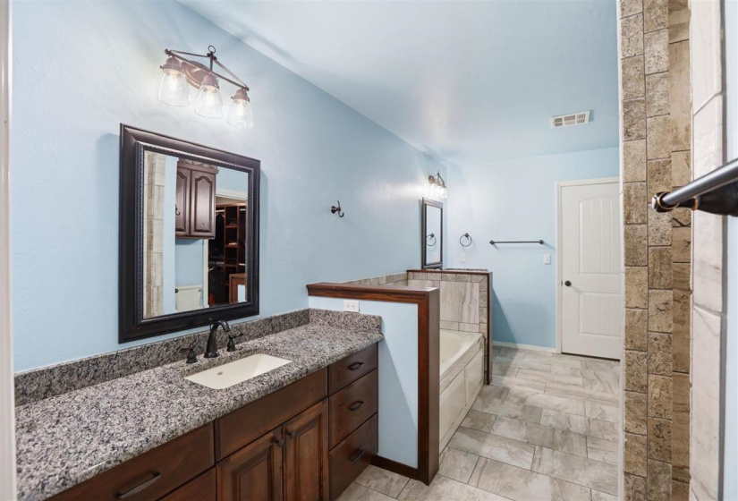 3 Bedrooms Bedrooms, 0 ,2 BathroomsBathrooms,Residential,Single Family,Buckingham,1,133819