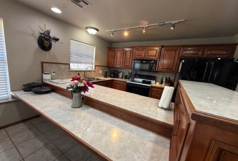 3 Bedrooms Bedrooms, 0 ,2 BathroomsBathrooms,Residential,Single Family,Burdick,1,133822