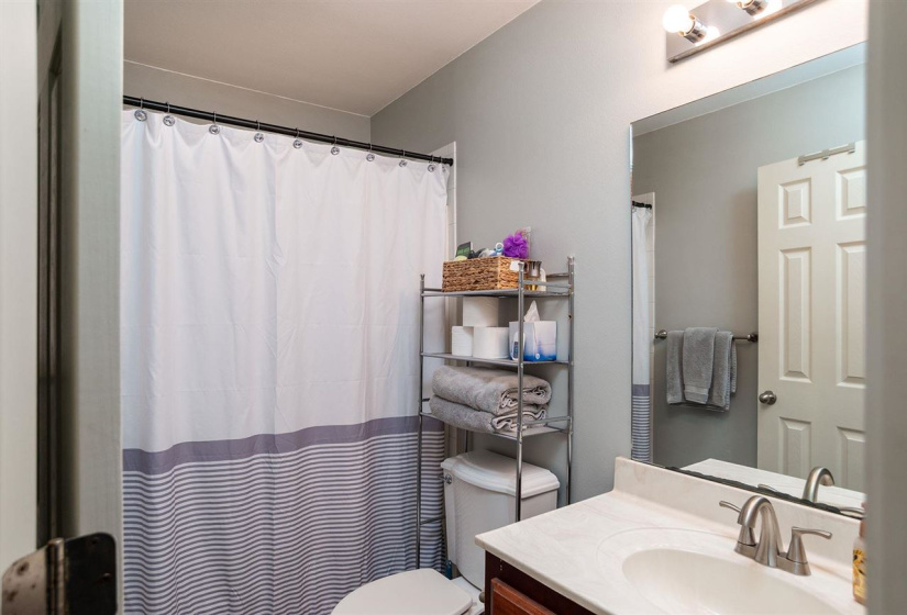 3 Bedrooms Bedrooms, 0 ,2 BathroomsBathrooms,Residential,Single Family,Burdick,1,133822