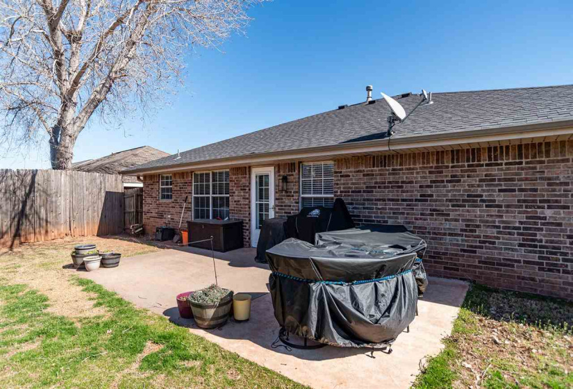 3 Bedrooms Bedrooms, 0 ,2 BathroomsBathrooms,Residential,Single Family,Burdick,1,133822