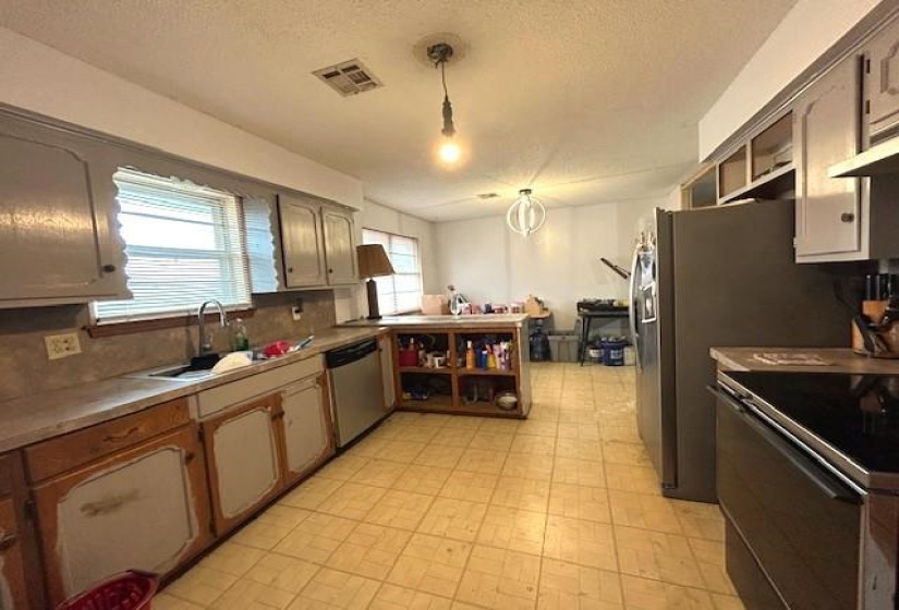 3 Bedrooms Bedrooms, 0 ,1 BathroomBathrooms,Residential,Single Family,Norrie,1,133823