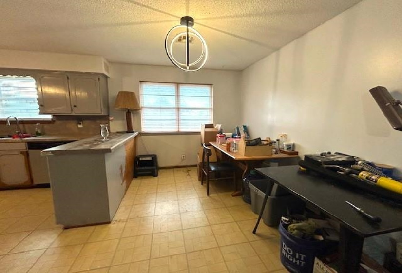 3 Bedrooms Bedrooms, 0 ,1 BathroomBathrooms,Residential,Single Family,Norrie,1,133823