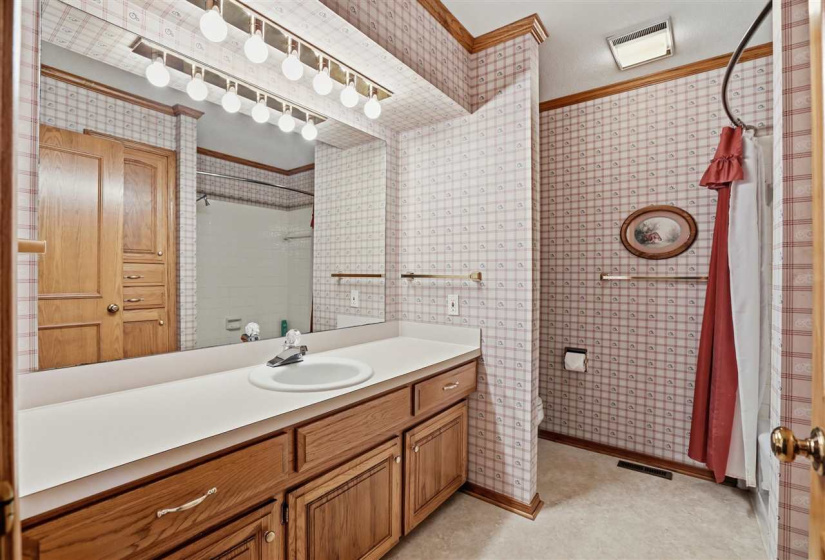 3 Bedrooms Bedrooms, 0 ,2 BathroomsBathrooms,Residential,Single Family,Moore,1,133825