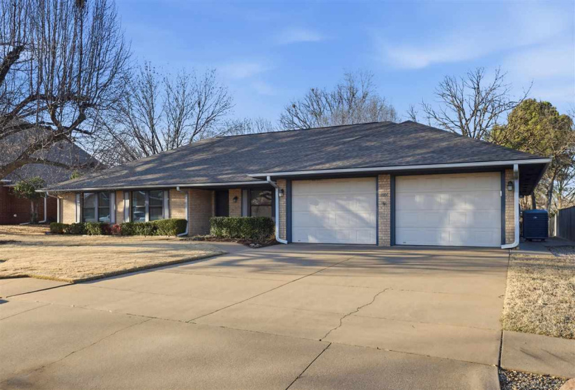 3 Bedrooms Bedrooms, 0 ,2 BathroomsBathrooms,Residential,Single Family,Moore,1,133825