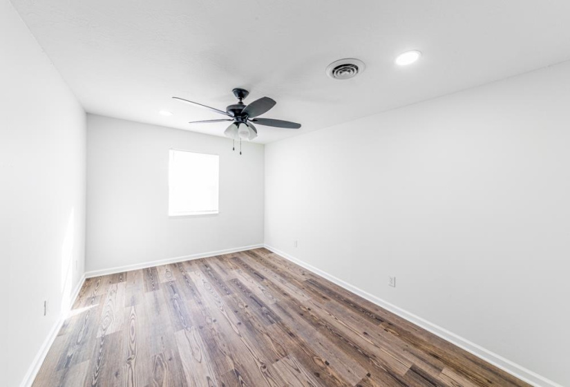 3 Bedrooms Bedrooms, 0 ,2 BathroomsBathrooms,Residential,Single Family,4th,1,133826