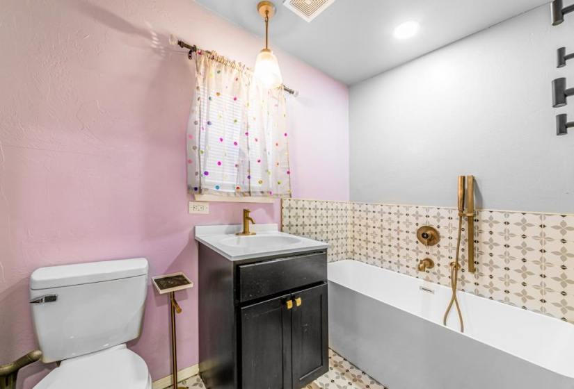 3 Bedrooms Bedrooms, 0 ,2 BathroomsBathrooms,Residential,Single Family,4th,1,133826