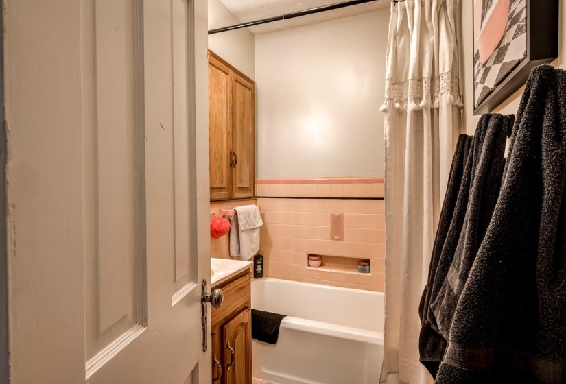 4 Bedrooms Bedrooms, 0 ,2 BathroomsBathrooms,Residential,Single Family,Jackson,2,133828