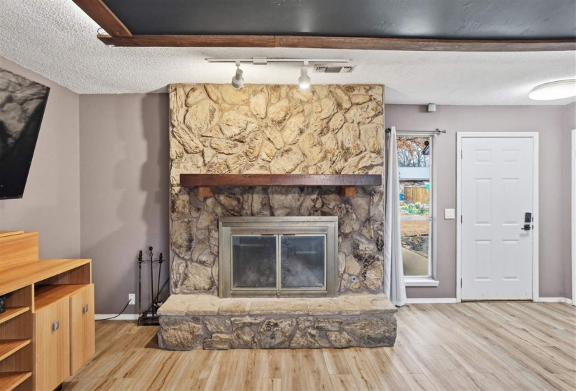 3 Bedrooms Bedrooms, 0 ,2 BathroomsBathrooms,Residential,Single Family,29th,1,133830