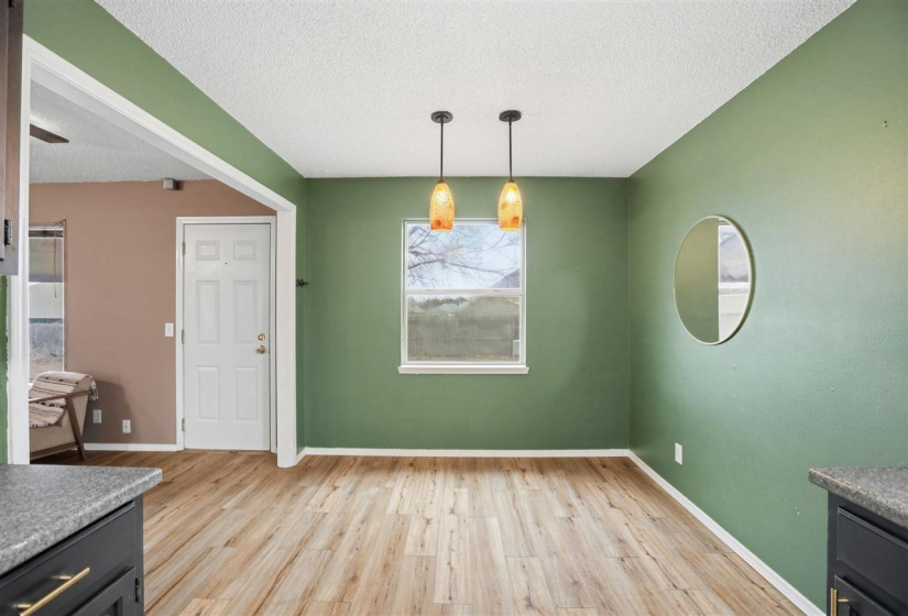 3 Bedrooms Bedrooms, 0 ,2 BathroomsBathrooms,Residential,Single Family,29th,1,133830