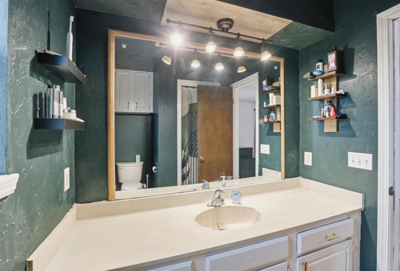 3 Bedrooms Bedrooms, 0 ,2 BathroomsBathrooms,Residential,Single Family,29th,1,133830