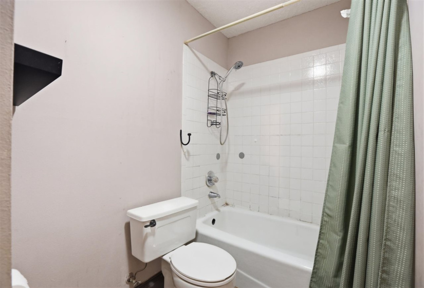 3 Bedrooms Bedrooms, 0 ,2 BathroomsBathrooms,Residential,Single Family,29th,1,133830