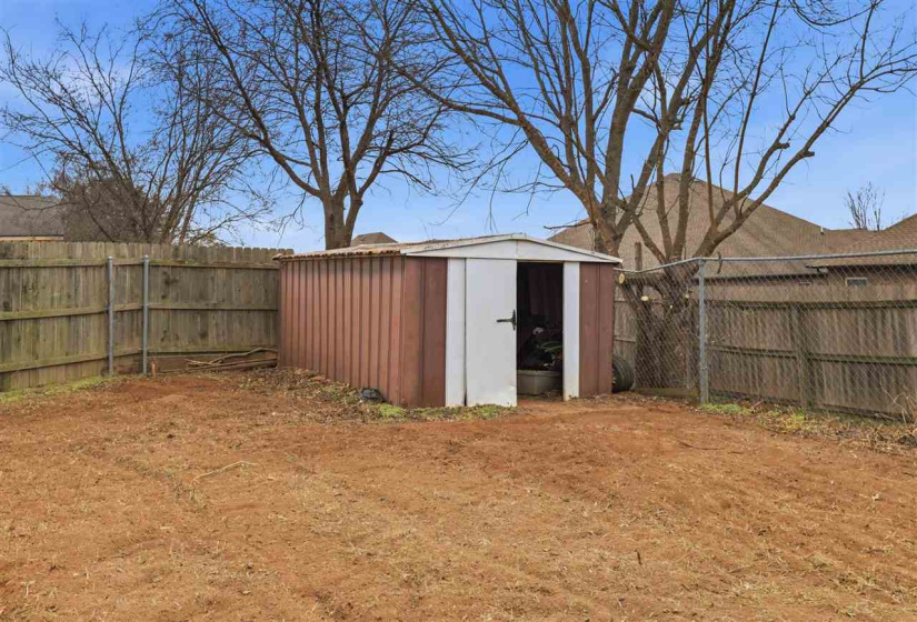 3 Bedrooms Bedrooms, 0 ,2 BathroomsBathrooms,Residential,Single Family,29th,1,133830