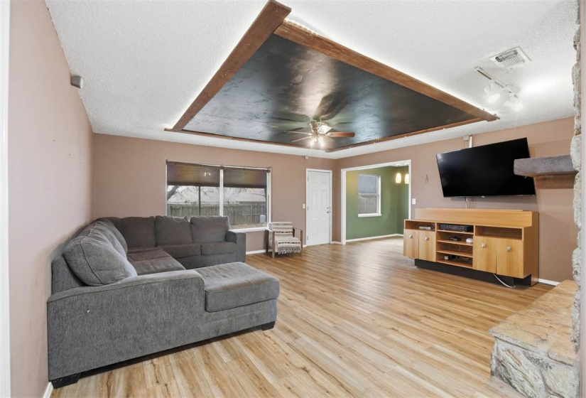 3 Bedrooms Bedrooms, 0 ,2 BathroomsBathrooms,Residential,Single Family,29th,1,133830