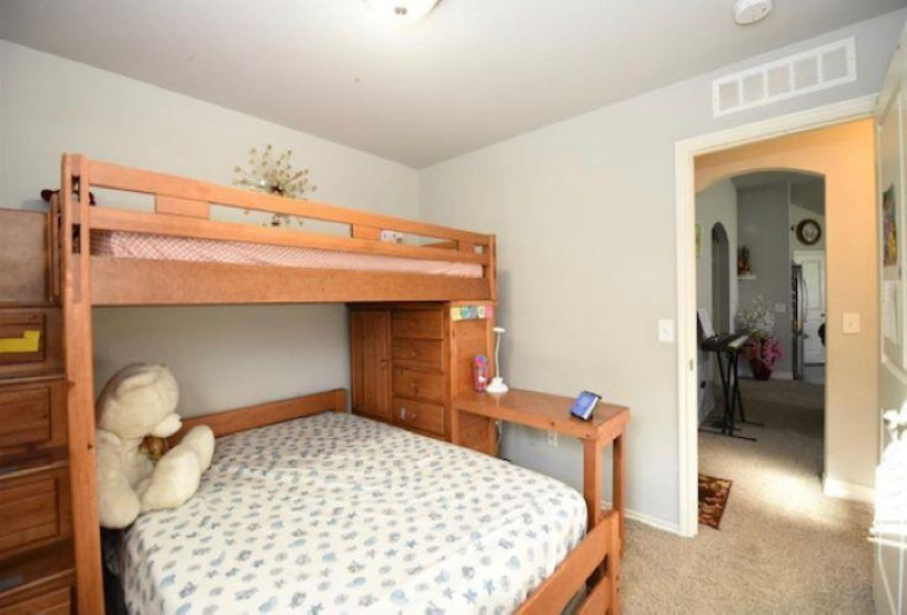 4 Bedrooms Bedrooms, 0 ,2 BathroomsBathrooms,Residential,Single Family,Aggie,1,133834