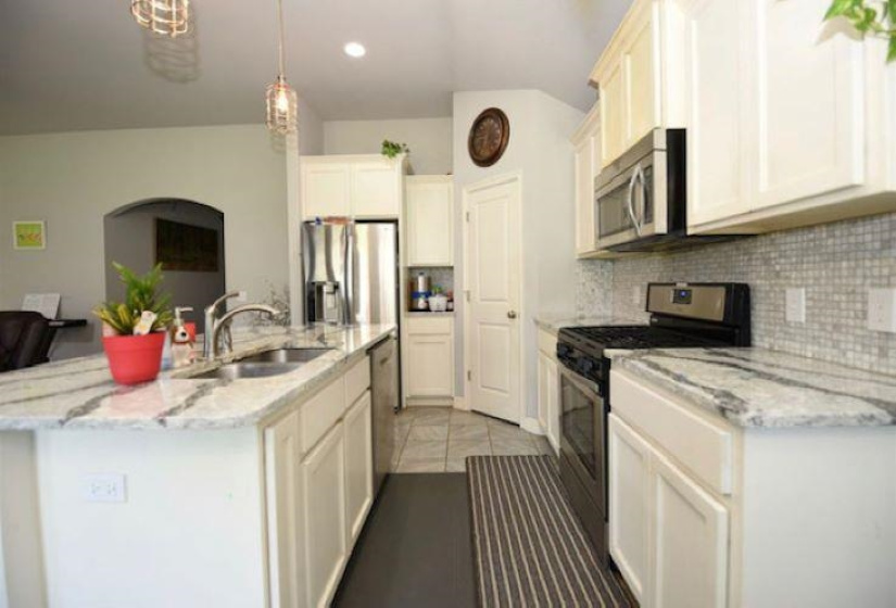 4 Bedrooms Bedrooms, 0 ,2 BathroomsBathrooms,Residential,Single Family,Aggie,1,133834