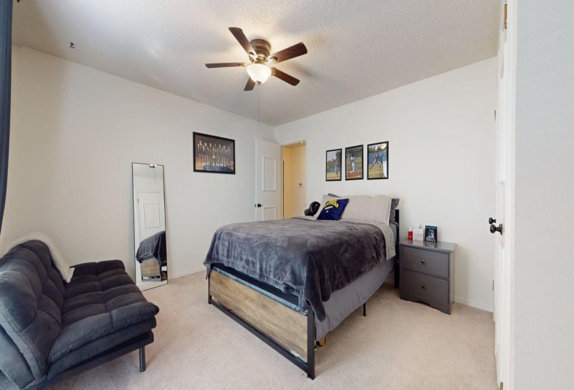 4 Bedrooms Bedrooms, 0 ,2 BathroomsBathrooms,Residential,Single Family,9th,1,133835