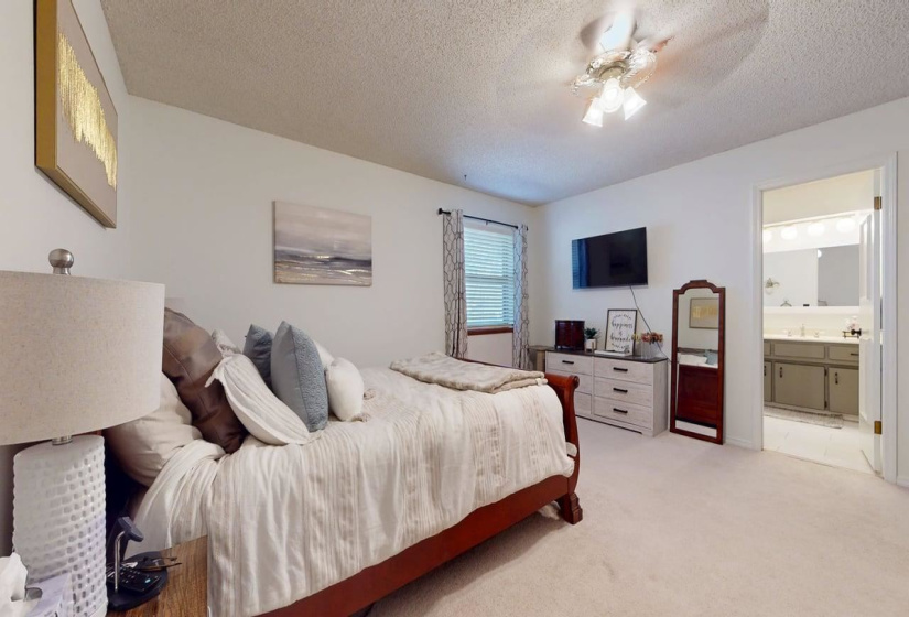 4 Bedrooms Bedrooms, 0 ,2 BathroomsBathrooms,Residential,Single Family,9th,1,133835