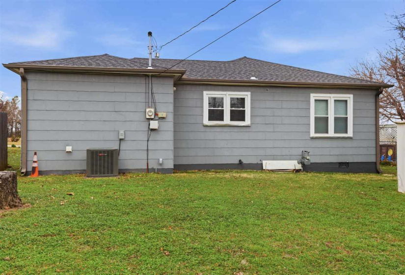 2 Bedrooms Bedrooms, 0 ,1 BathroomBathrooms,Residential,Single Family,Locust,1,133842