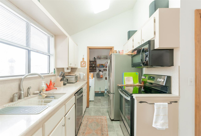 3 Bedrooms Bedrooms, 0 ,2 BathroomsBathrooms,Residential,Single Family,Chiquita,1.5,133843