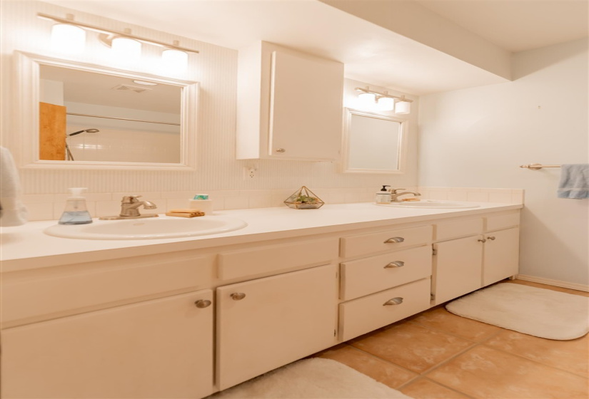 3 Bedrooms Bedrooms, 0 ,2 BathroomsBathrooms,Residential,Single Family,Chiquita,1.5,133843