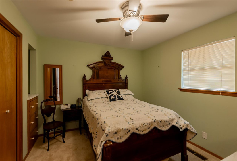 3 Bedrooms Bedrooms, 0 ,2 BathroomsBathrooms,Residential,Single Family,Chiquita,1.5,133843