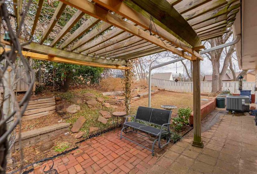 3 Bedrooms Bedrooms, 0 ,2 BathroomsBathrooms,Residential,Single Family,Chiquita,1.5,133843