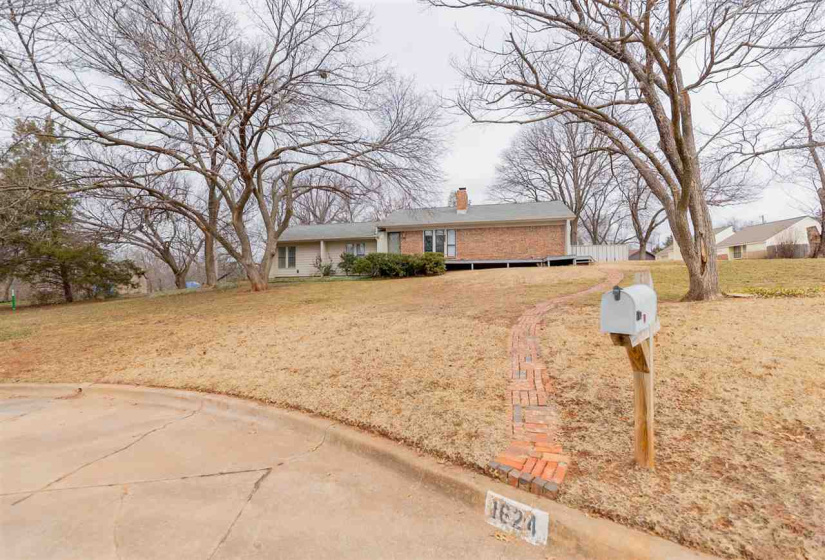 3 Bedrooms Bedrooms, 0 ,2 BathroomsBathrooms,Residential,Single Family,Chiquita,1.5,133843