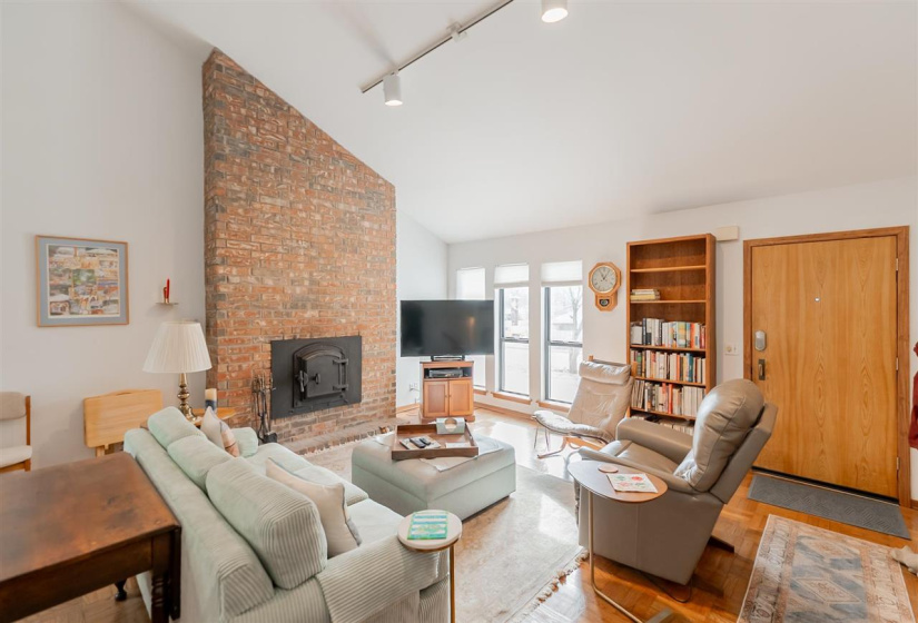 3 Bedrooms Bedrooms, 0 ,2 BathroomsBathrooms,Residential,Single Family,Chiquita,1.5,133843