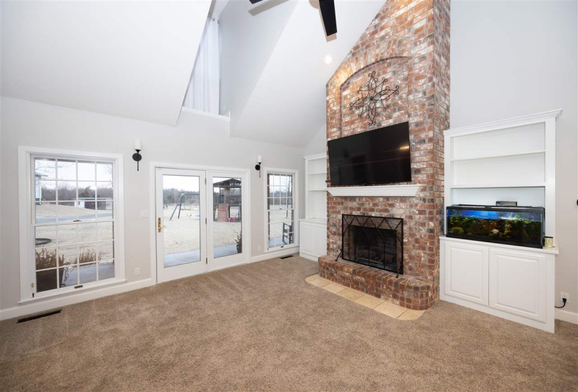 6 Bedrooms Bedrooms, 0 ,4 BathroomsBathrooms,Residential,Single Family,Longwood Road,2,133848