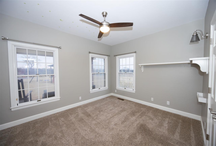 6 Bedrooms Bedrooms, 0 ,4 BathroomsBathrooms,Residential,Single Family,Longwood Road,2,133848