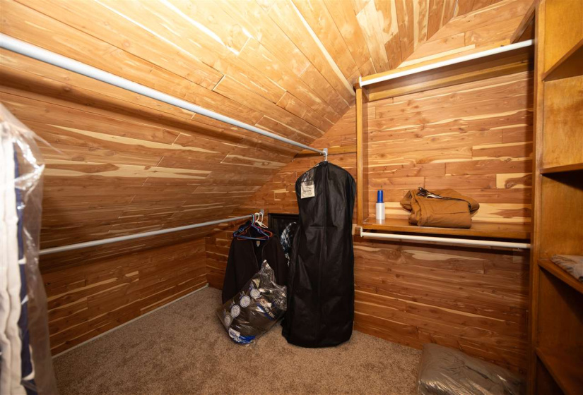 6 Bedrooms Bedrooms, 0 ,4 BathroomsBathrooms,Residential,Single Family,Longwood Road,2,133848