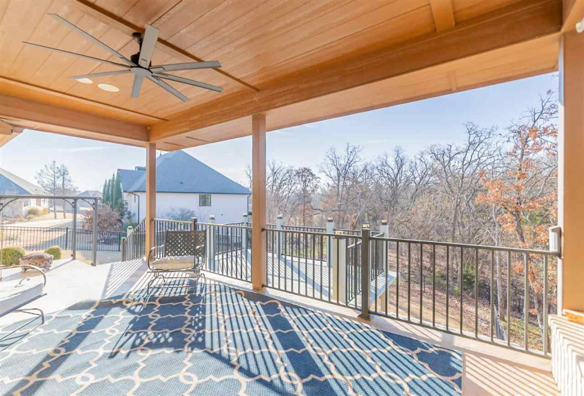 5 Bedrooms Bedrooms, 0 ,4 BathroomsBathrooms,Residential,Single Family,Old Pond,1.5,133856