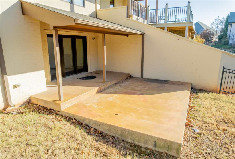 5 Bedrooms Bedrooms, 0 ,4 BathroomsBathrooms,Residential,Single Family,Old Pond,1.5,133856