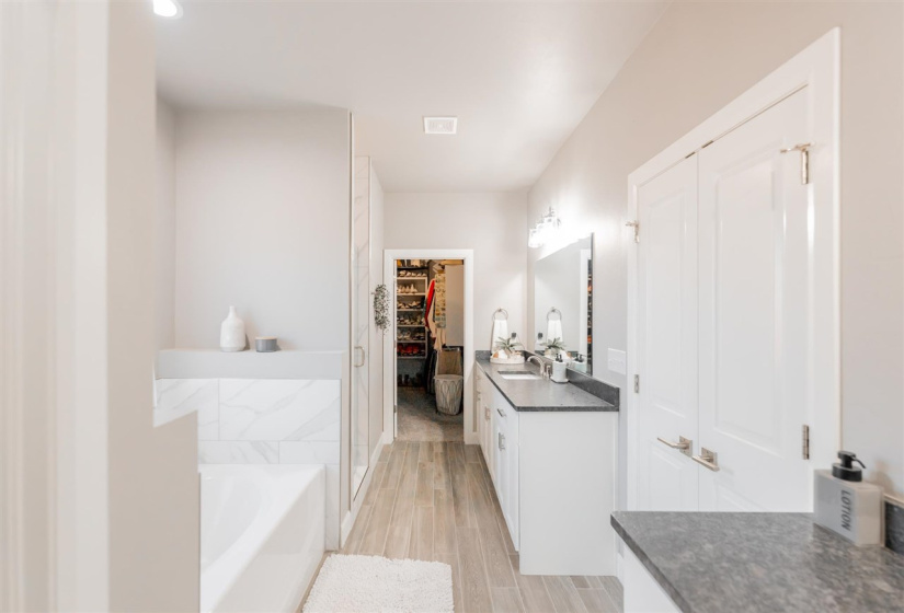 4 Bedrooms Bedrooms, 0 ,2 BathroomsBathrooms,Residential,Single Family,Blanco Bend,1,133857