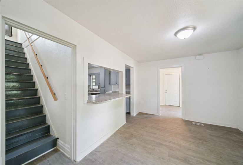 4 Bedrooms Bedrooms, 0 ,2 BathroomsBathrooms,Residential,Single Family,Husband,2,133859