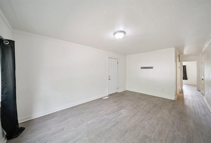 4 Bedrooms Bedrooms, 0 ,2 BathroomsBathrooms,Residential,Single Family,Husband,2,133859